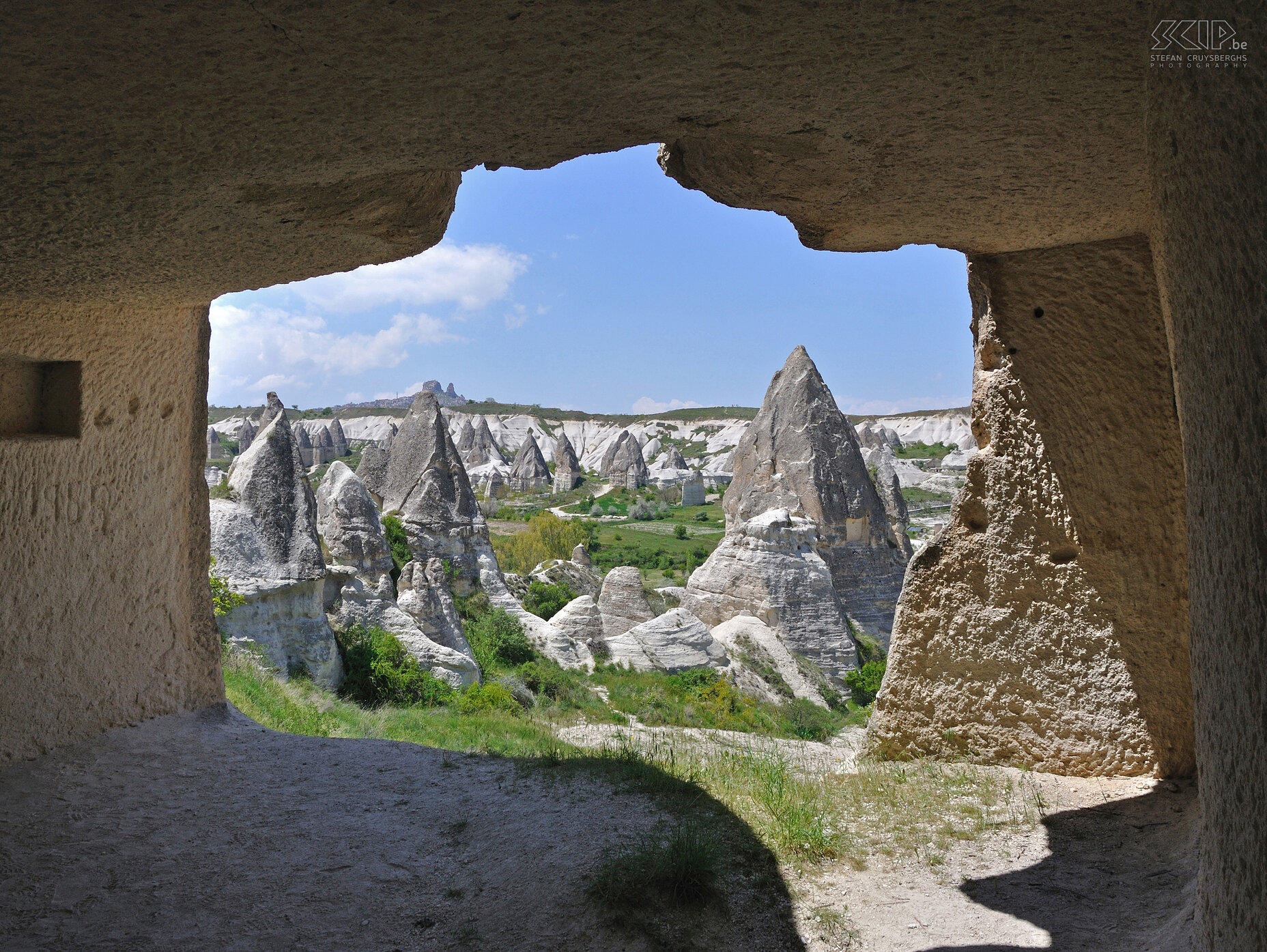 Cappadocia - Göreme - Cave house On day 3 we walk from Ortahisar to Göreme and then through the Zemi valley to Uçhisar. Stefan Cruysberghs